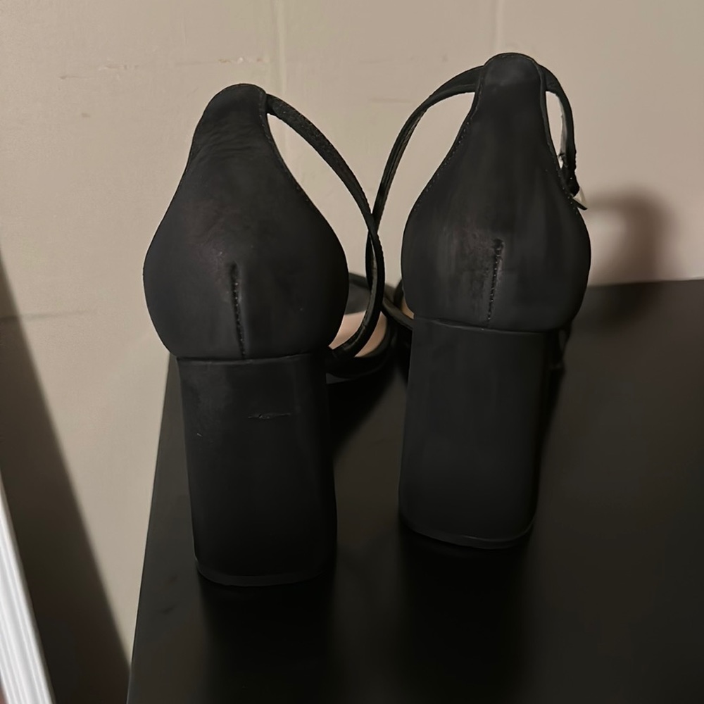 Black Steve Madden sandal heels
